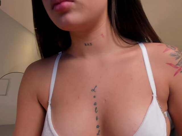 Live sex webcam photo for AleCorleone #276142182