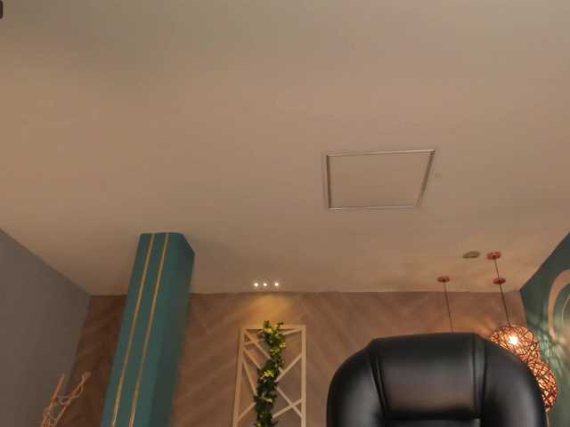 Live sex webcam photo for AleCorleone #276365295