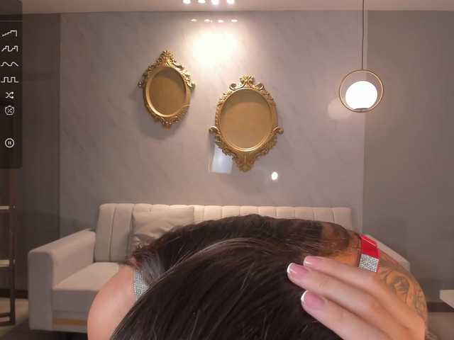 Live sex webcam photo for AleCorleone #276925365