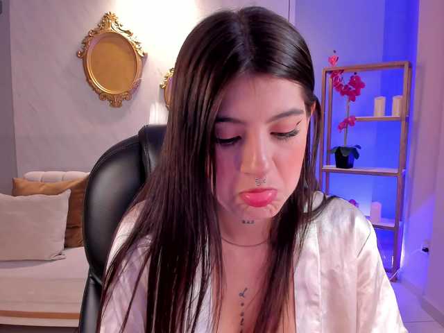 Live sex webcam photo for AleCorleone #291242218