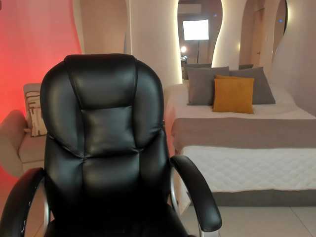 Live sex webcam photo for AleCorleone #291296406