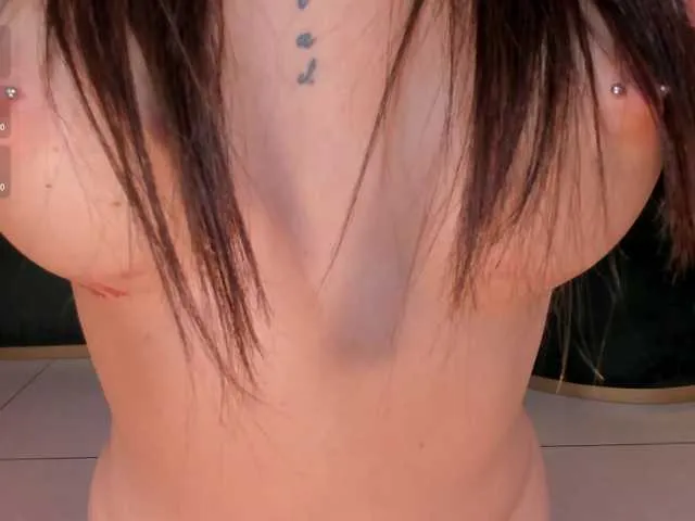 Live sex webcam photo for AleCorleone #291484420