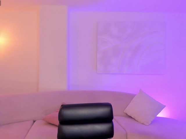 Live sex webcam photo for AleCorleone #291612491