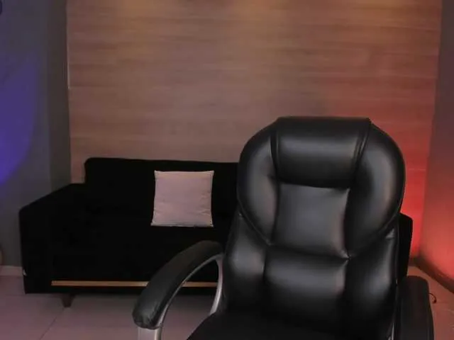 Live sex webcam photo for AleCorleone #291760491