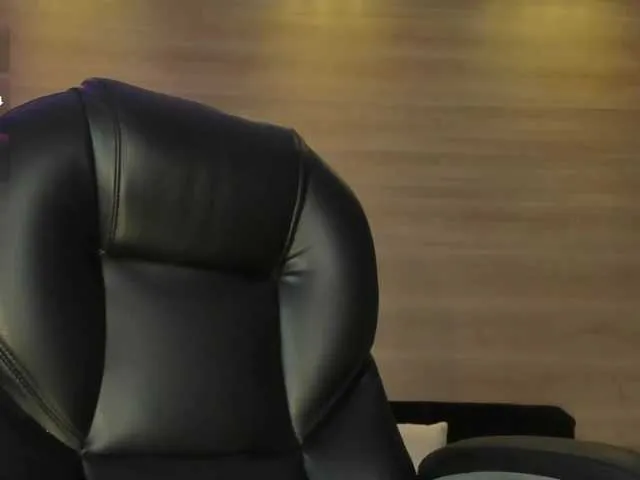 Live sex webcam photo for AleCorleone #291997811