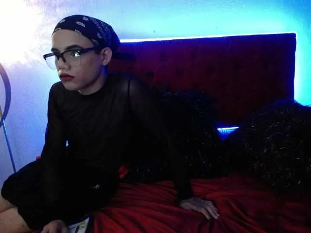 Live sex webcam photo for Aleja-rojas #274609487