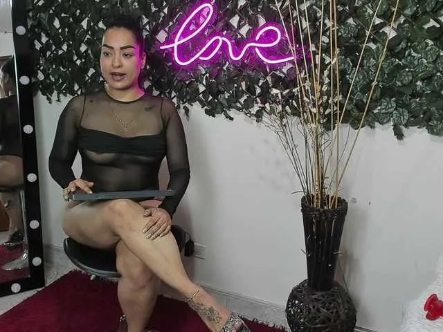 Live sex webcam photo for AlejaNavarro #290987639