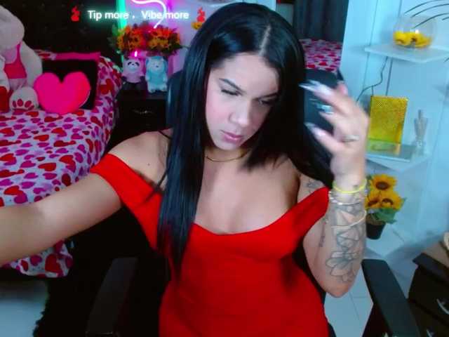 Live sex webcam photo for AlejaStorm #275887298