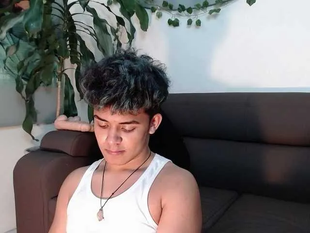 Live sex webcam photo for AlejandroCollins #277558290