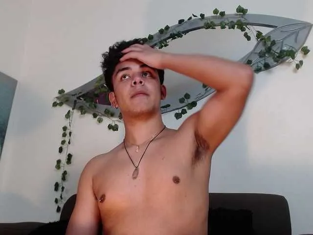 Live sex webcam photo for AlejandroCollins #277961189