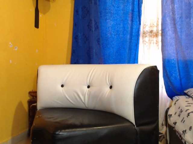 Live sex webcam photo for AlejoKhalifa #276079770