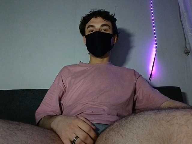 Live sex webcam photo for Aleklucifer #277878025