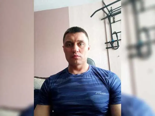 Live sex webcam photo for Aleksei572 #290977723