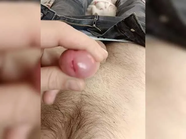 Live sex webcam photo for Alekssex18 #290493494