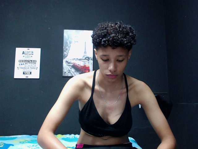 Live sex webcam photo for AlektraMorgan #272729929