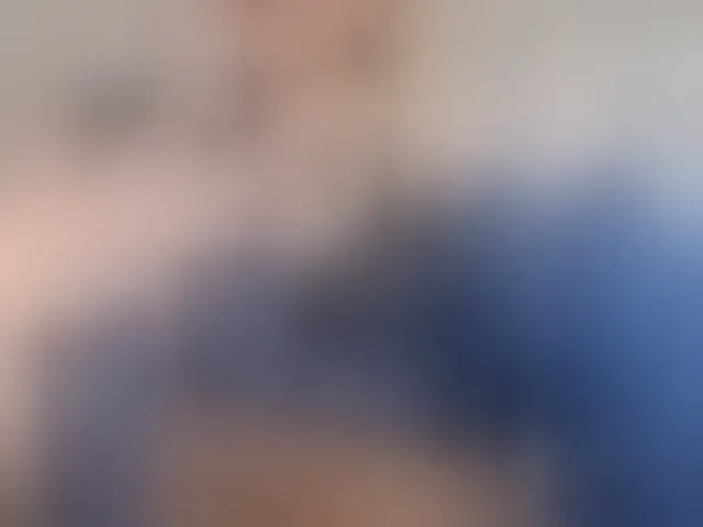 Live sex webcam photo for Alena121 #293926880