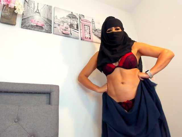 Live sex webcam photo for AlenaRain #289071966