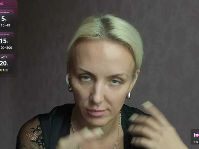 Live sex webcam photo for Alenaa #291692579