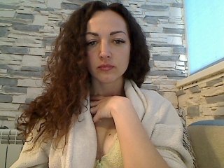 Live sex webcam photo for Alenamoon #151578091