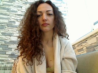 Live sex webcam photo for Alenamoon #151602920