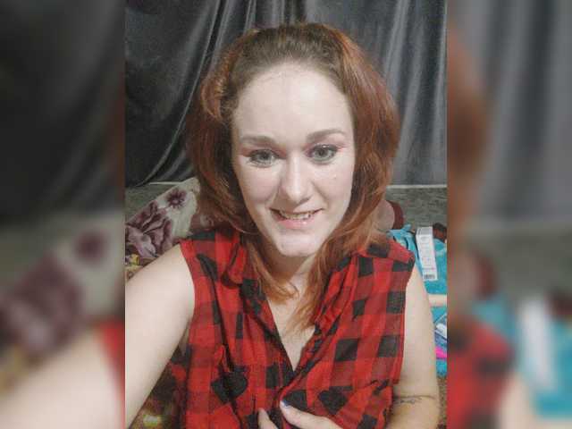 Live sex webcam photo for AleneJan #276378456