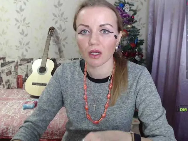 Live sex webcam photo for Alenushka888 #271885974