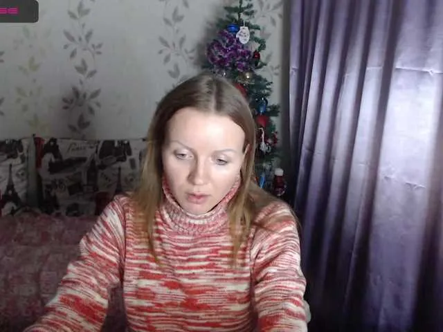 Live sex webcam photo for Alenushka888 #271996550