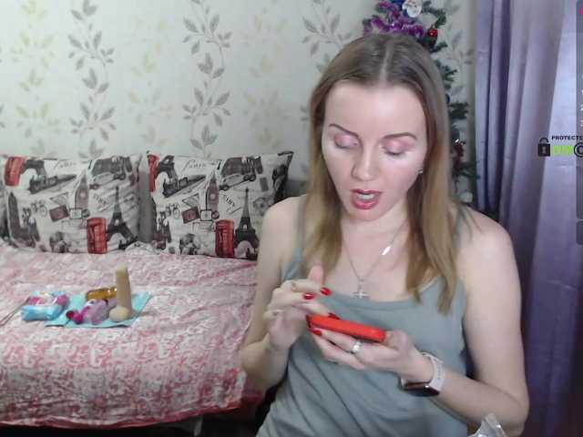 Live sex webcam photo for Alenushka888 #272010954