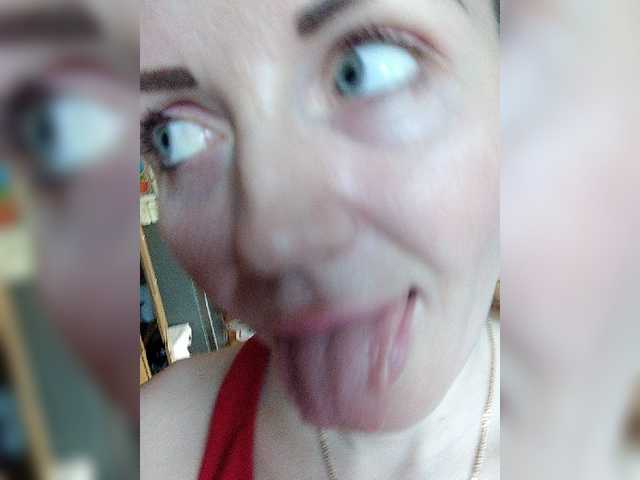 Live sex webcam photo for Alenushka888 #273158626