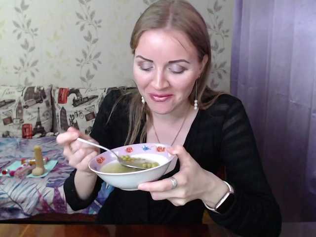 Live sex webcam photo for Alenushka888 #273234560