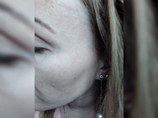 Live sex webcam photo for Alenushka888 #273268642