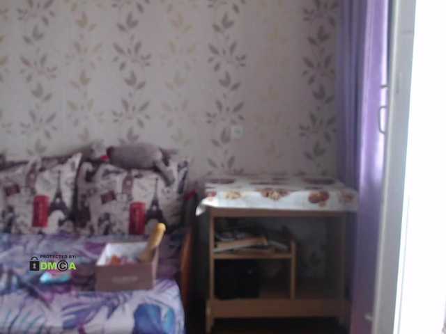 Live sex webcam photo for Alenushka888 #273571493