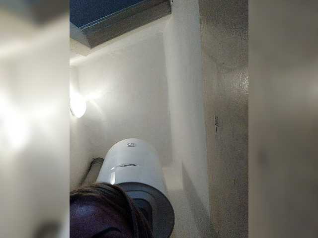 Live sex webcam photo for Alenushka888 #273834779