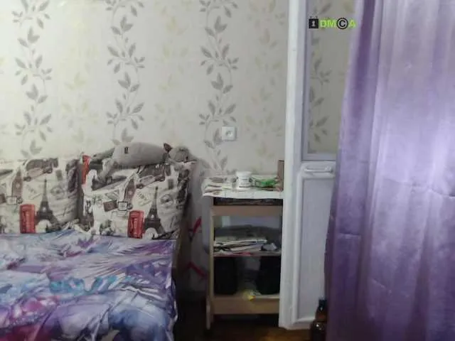 Live sex webcam photo for Alenushka888 #274211447