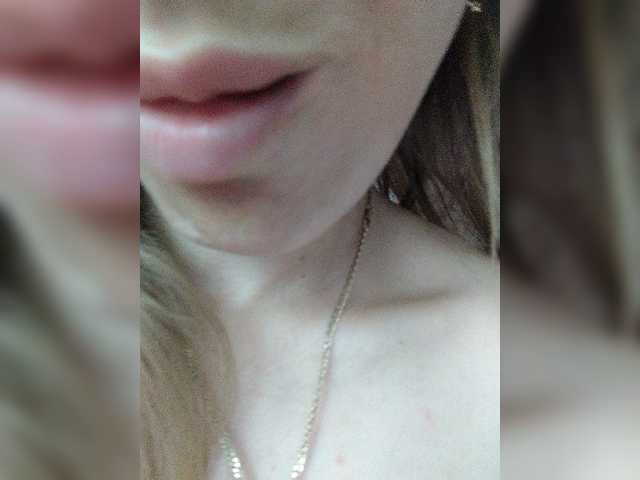 Live sex webcam photo for Alenushka888 #274227654