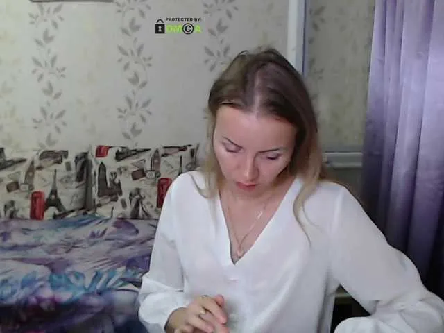 Live sex webcam photo for Alenushka888 #274627479