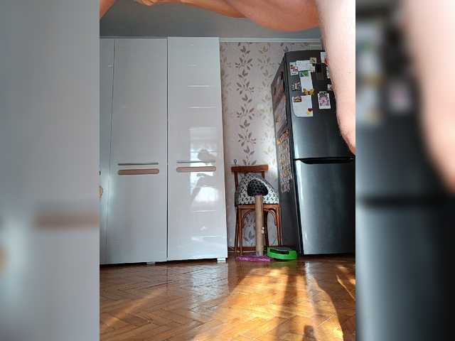 Live sex webcam photo for Alenushka888 #276260333