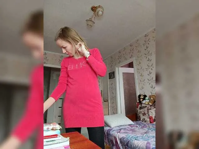 Live sex webcam photo for Alenushka888 #276480816