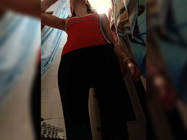 Live sex webcam photo for Alenushka888 #276930972