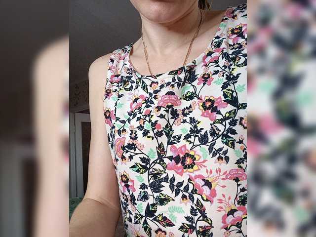 Live sex webcam photo for Alenushka888 #276981316