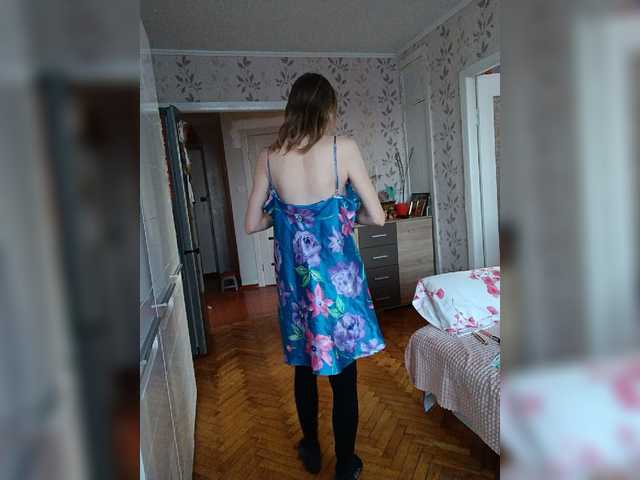 Live sex webcam photo for Alenushka888 #277221375