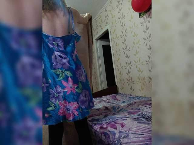 Live sex webcam photo for Alenushka888 #277293672