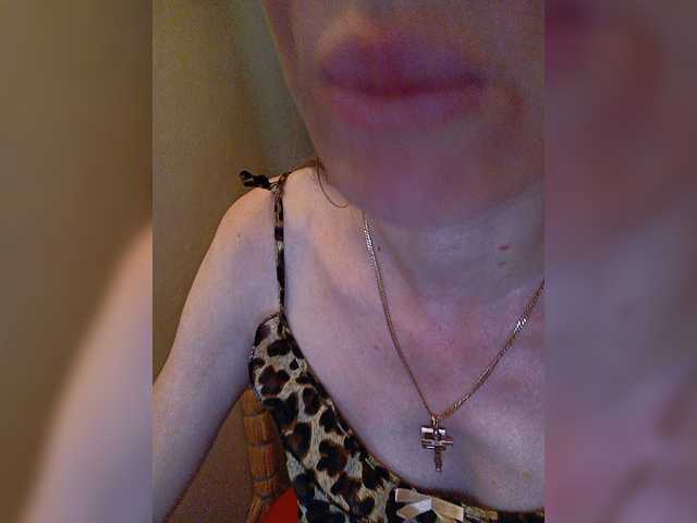 Live sex webcam photo for Alenushka888 #277441778