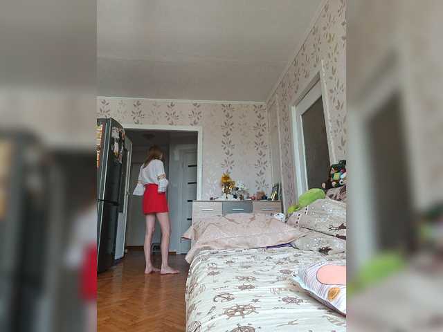 Live sex webcam photo for Alenushka888 #278185641