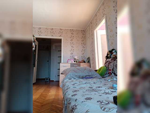 Live sex webcam photo for Alenushka888 #278208407