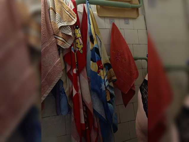 Live sex webcam photo for Alenushka888 #278288093