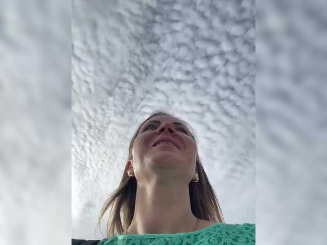 Live sex webcam photo for Alenushka888 #290046625