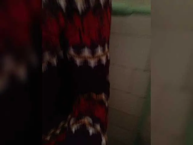 Live sex webcam photo for Alenushka888 #290279335