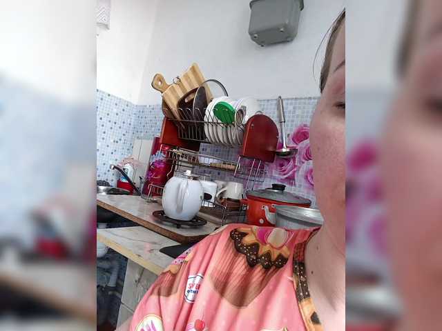 Live sex webcam photo for Alenushka888 #290506750