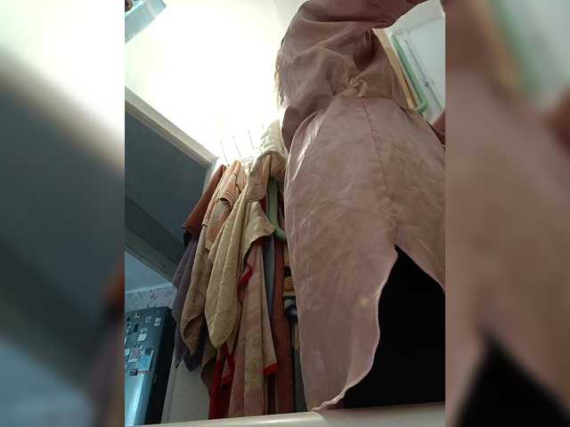 Live sex webcam photo for Alenushka888 #290749245